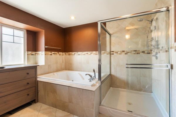 9766 160a Street, Surrey, BC V4N5M1 Photo 5