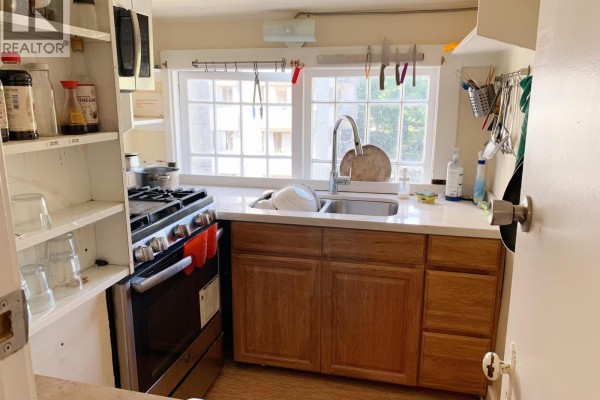 977 Broughton Street, Vancouver, BC, photo 3