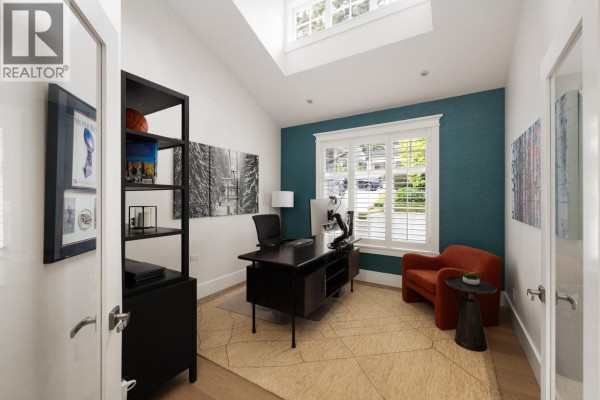 977 Melbourne Avenue, North Vancouver, BC V7R1P1 Photo 5