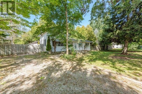 Kitchen - 9775 Highway 7, Halton Hills, ON L7J2L8 Photo 3
