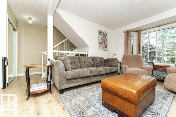 Primary Bedroom - 9787 176 St Nw, Edmonton, AB T5T6B3 Photo 4