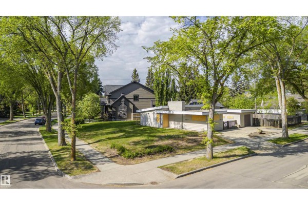 9788 146 St Nw, Edmonton, AB T5N2Z4 Photo 4