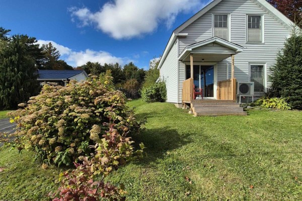 3pc Bathroom - 9794 Highway 8, Caledonia, NS B0T1B0 Photo 2