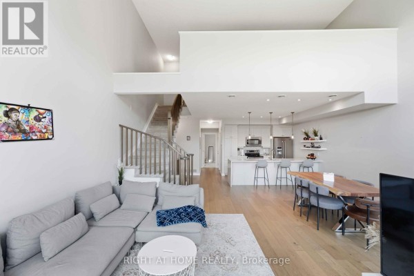 Living room - 92 - 264 Pembina Private, Ottawa, ON K4M0G7 Photo 3
