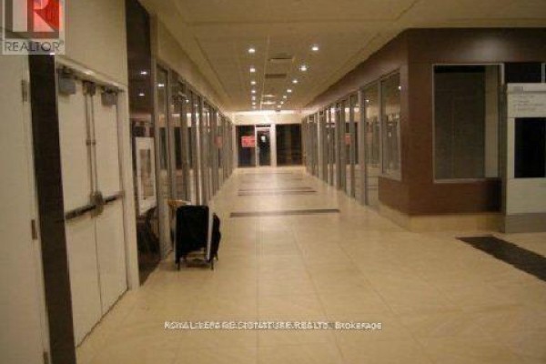 98 - 384 Yonge Street, Toronto, ON M5B1S8 Photo 3