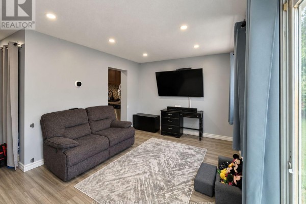 98 - 81 Hansen Road N, Brampton, ON L6V3C7 Photo 3