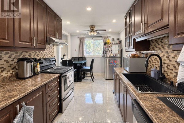 98 - 81 Hansen Road N, Brampton, ON L6V3C7 Photo 4