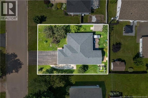 3pc Ensuite bath - 98 Airview, Dieppe, NB E1A5Y1 Photo 3