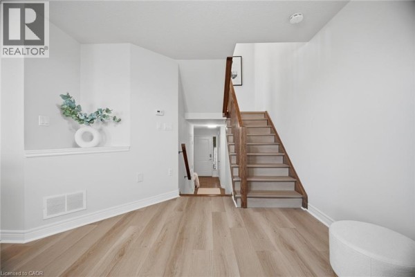 Bedroom - 98 Bloom Crescent, Stoney Creek, ON L0R1P0 Photo 4