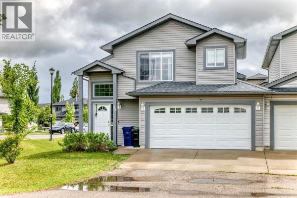 98 Canoe Square Sw, Airdrie, AB, photo 2