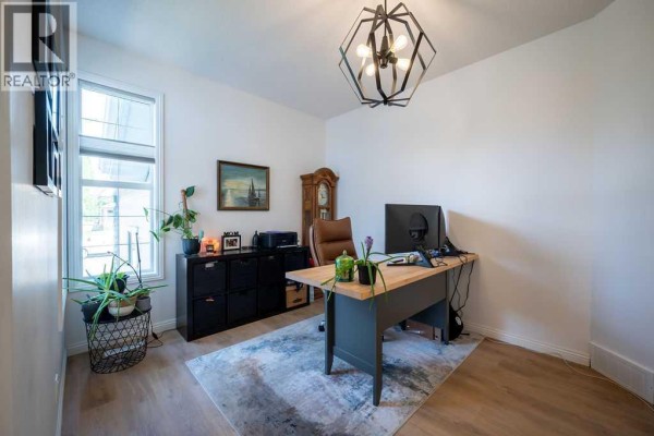 4pc Bathroom - 98 Chapala Grove Se, Calgary, AB T2X3V5 Photo 2