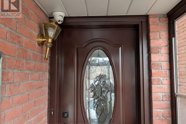 98 Chloe Crescent, Markham, ON, photo 2