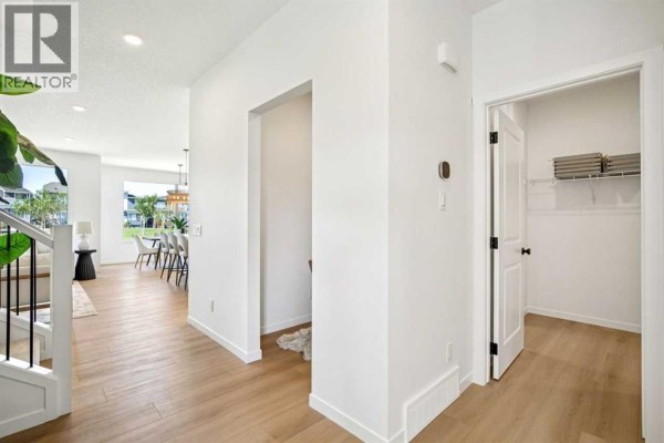 4pc Bathroom - 98 Creekstone Place Sw, Calgary, AB T2X5M9 Photo 4
