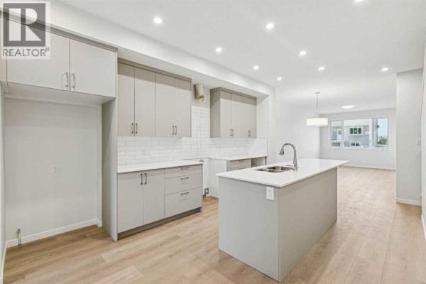 98 Creekview Avenue Sw, Calgary, AB, photo 2