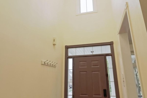 98 Holsted Drive, Whitby, ON L1M2N5 Photo 3