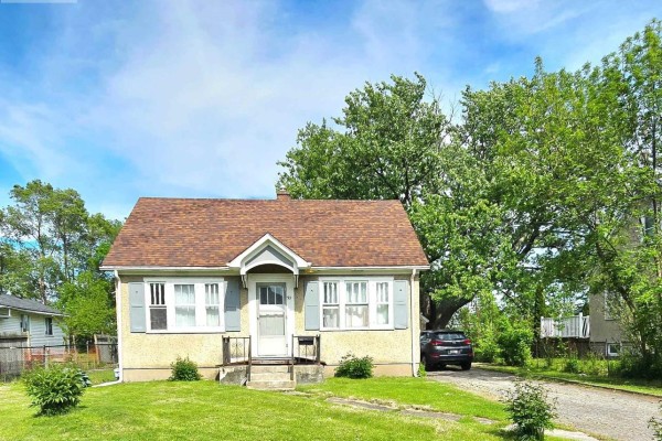 98 Louth Street, St  Catharines, ON, photo 2