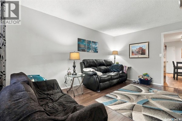 4pc Bathroom - 98 Magee Crescent, Regina, SK S4R6K5 Photo 4