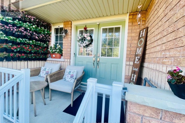 98 Niagara Trail, Halton Hills