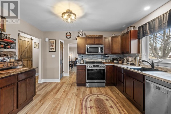 Foyer - 98 Oak Drive, Charlottetown, PE C1A7Z1 Photo 4
