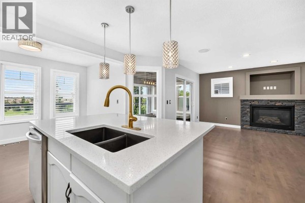 2pc Bathroom - 98 Panamount Villas Nw, Calgary, AB T3K0A4 Photo 5
