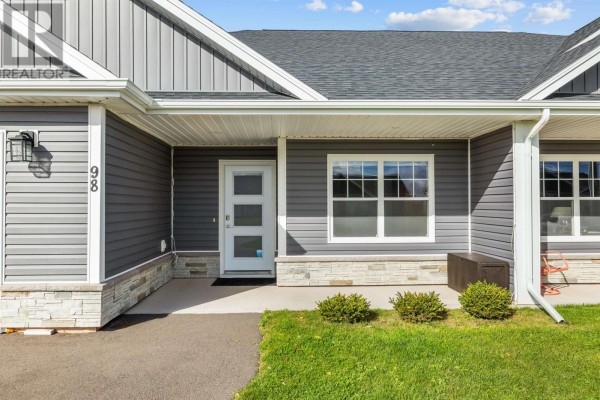 98 Putters Street, Summerside, PE, photo 2