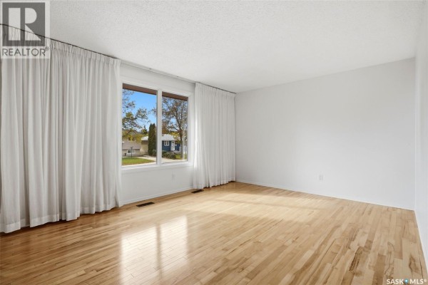 Bedroom - 98 Read Avenue, Regina, SK S4T6P8 Photo 4