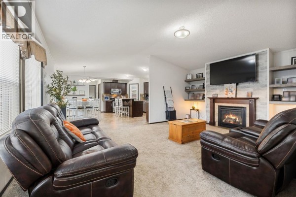 Bedroom - 98 River Valley Estates, Whitecourt, AB T7S1J9 Photo 4