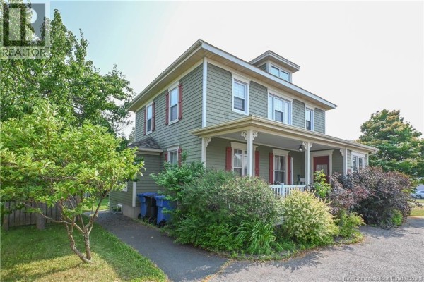 Kitchen - 98 Saint-pierre Ouest Boulevard, Caraquet, NB E1W1B6 Photo 4