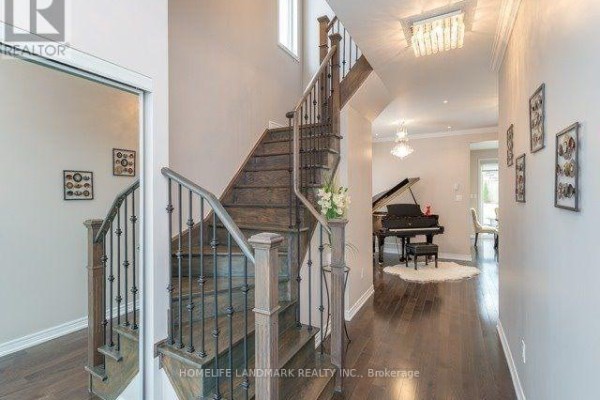 98 Stoyell Drive, Richmond Hill, ON, photo 2