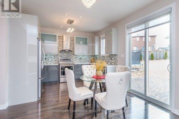 98 Stoyell Drive, Richmond Hill, ON L4E0M8 Photo 4