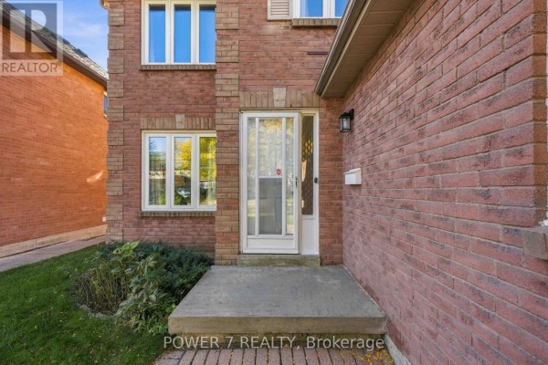 Family room - 98 Sullivan Drive, Ajax, ON L1T3P2 Photo 4