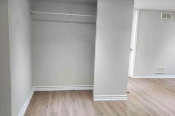 98 Yellow Avens Boulevard, Brampton, ON L6R0T1 Photo 4
