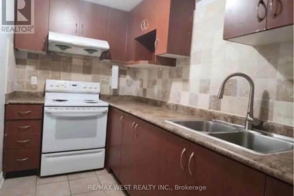 98 Yellow Avens Boulevard, Brampton, ON L6R0T1 Photo 5