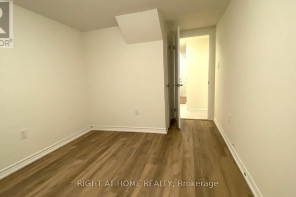 Dining room - 980 Alder Gate, Milton, ON L9E1R6 Photo 3