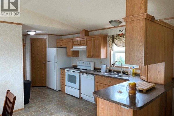 4pc Ensuite bath - 9800 18 Street Unit# 18, Dawson Creek, BC V1G5A4 Photo 4