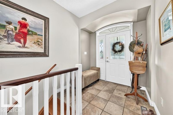 9802 102 St, Morinville, AB, photo 2