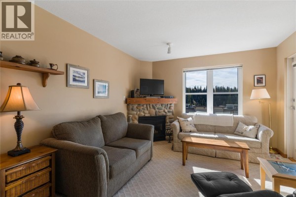 Den - 9802 Silver Star Road Unit# 204, Silver Star, BC V1B3W9 Photo 3