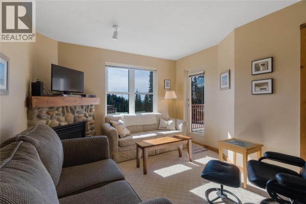 Primary Bedroom - 9802 Silver Star Road Unit# 204, Silver Star, BC V1B3W9 Photo 4