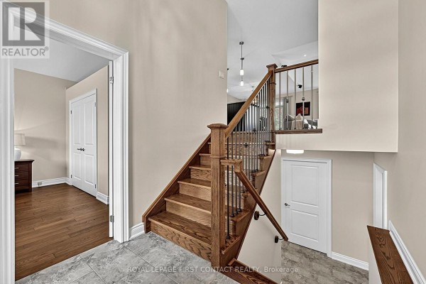 981 Ewart Street, Innisfil, ON L4G9G3 Photo 3