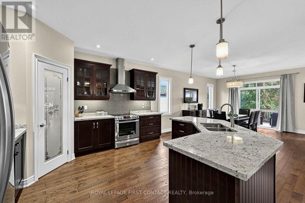 981 Ewart Street, Innisfil, ON L4G9G3 Photo 5