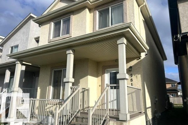 981 Mcconachie Bv Nw, Edmonton, AB, photo 3