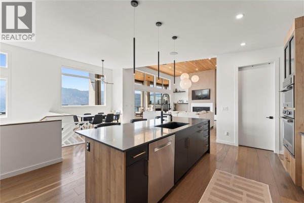 Office - 9815 Beacon Hill Crescent, Lake Country, BC V4V0A5 Photo 5