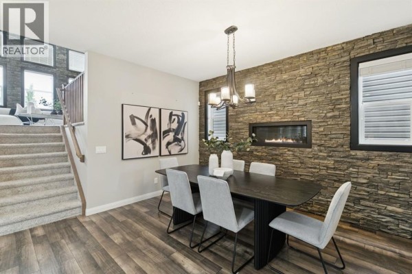 Living room - 982 Evanston Drive Nw, Calgary, AB T3P0K9 Photo 3