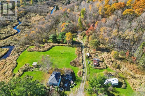 982 Raymond Road, Muskoka Lakes, ON P0B1M0 Photo 3