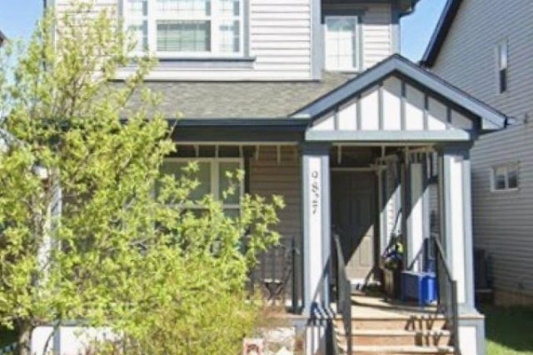 9827 220 St Nw, Edmonton