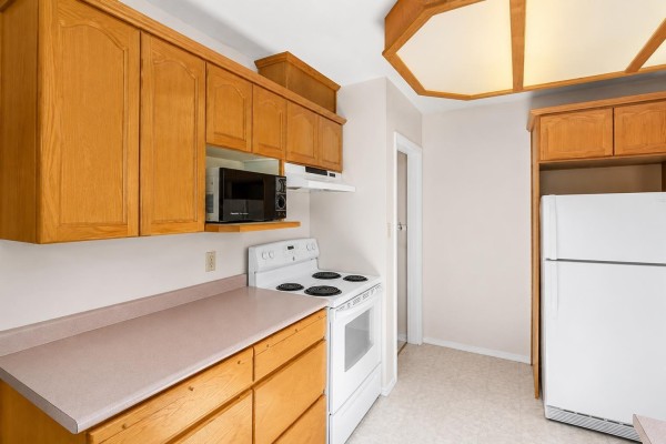 Bedroom 2 - 9835 Angus Drive, Chilliwack Proper East, Chilliwack, BC V2P6A8 Photo 5