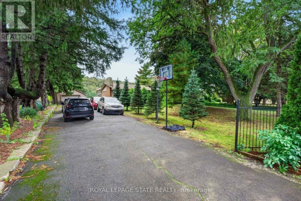 984 Highway 8 Highway, Hamilton, ON, photo 2