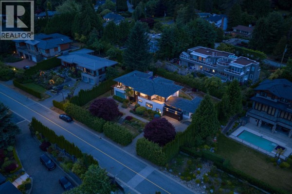 985 Eyremount Drive, West Vancouver, BC V7S2B4 Photo 5