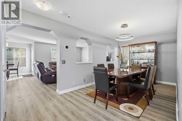 Kitchen - 9858 Hidden Valley Drive Nw, Calgary, AB T3A5K5 Photo 5