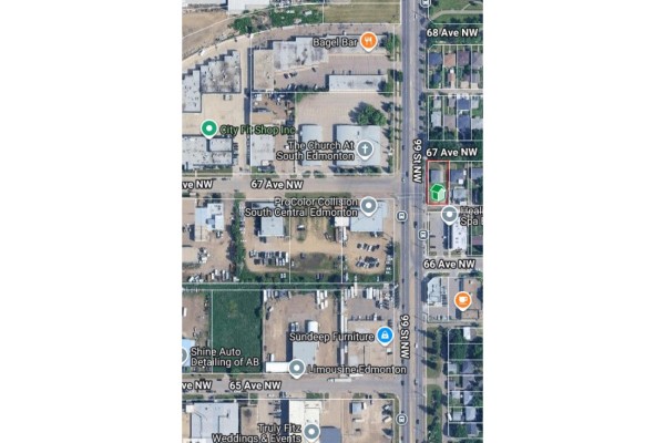 9859 67 Av Nw, Edmonton, AB T6E0P3 Photo 2